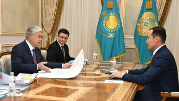 Фотография к новости: Мемлекет басшысы «QazaqGaz» ҰК» АҚ басқарма төрағасын қабылдады