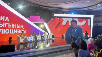 Фотография к новости: Алматыда онлайн жарнама заңы талқыланды