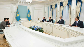 Фотография к новости: Президент Қатардың Power International Holding компаниясының иелерін қабылдады