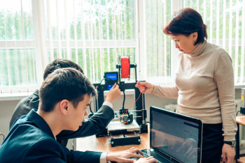 Фотография к новости: Мұғалімдердің табысы көбейді, бірақ инфляция өсімді «жеп қойды»