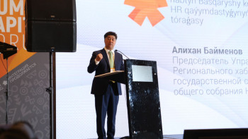 Фотография к новости: Мемлекет, кәсіподақ, жұмыс беруші арасында тепе-теңдік жоқ – Байменов