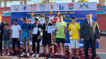 Фотография к новости: Елордалық теннисшілер Тәжікстанда өткен турнирде жеңіс тұғырынан көрінді