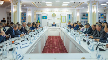 Фотография к новости: Президент: Оралхан Бөкей – ұлт руханиятының көкжиегін кеңейтуге зор үлес қосқан біртуар тұлға