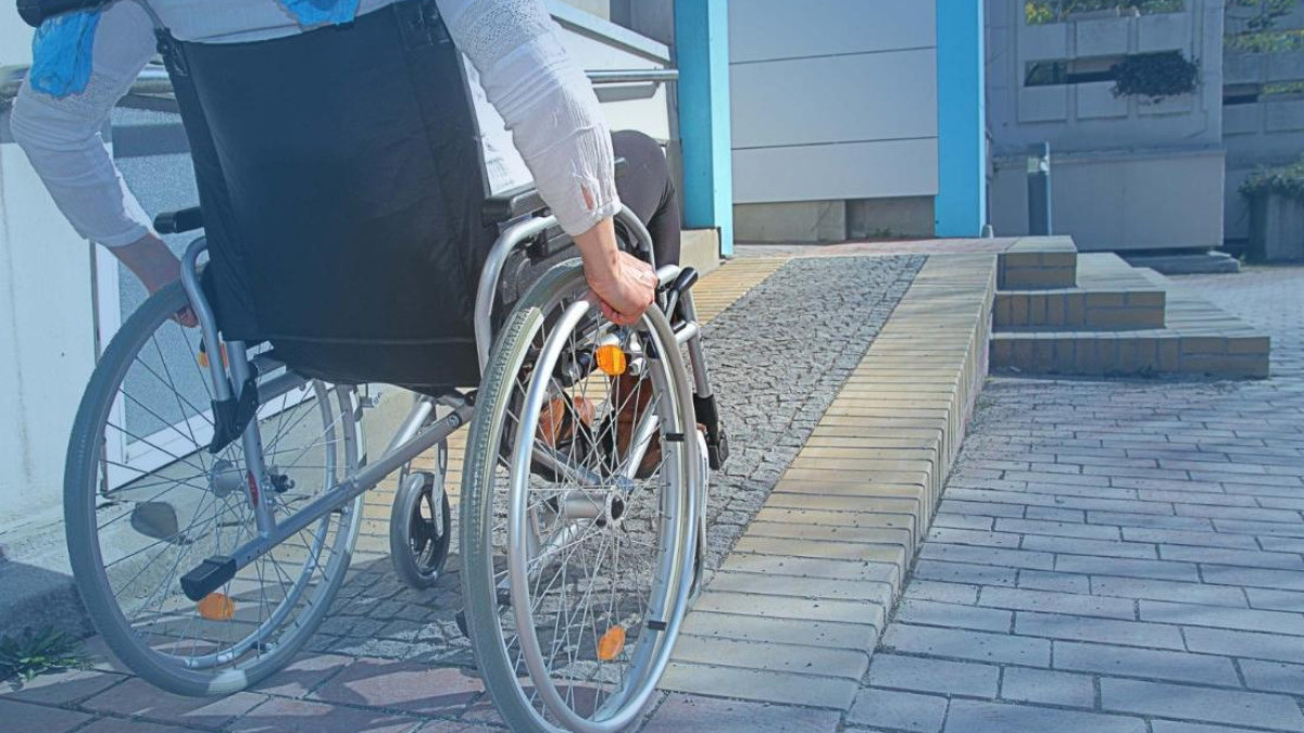  Еңбек және халықты әлеуметтік қорғау министрлігі