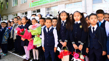 Фотография к новости: Ақтөбе облысында мектеп оқушылары оқулықсыз білім алып жатыр