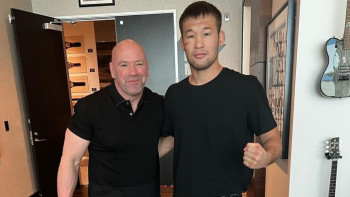 Фотография к новости: Шавкат Рахмоновтың кезекті қарсыласы белгілі болды