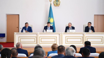 Фотография к новости: Президент Әкімшілігінің Басшысы СҚО-ның жаңа әкімін таныстырды