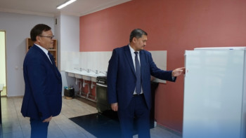 Фотография к новости: Саясат Нұрбек Жетісу облысындағы «Студенттер үйінің» жағдайын тексерді