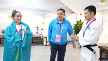 Фотография к новости: Ермек Маржықпаев дзюдодан ұлттық құраманың спортшыларымен кездесті