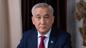 Фотография к новости: Мектептердің даму болашағы жөнінде іргелі бағдарлама жоқ