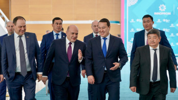 Фотография к новости: Смайылов жаңа технологиялық құрылымның қалыптасуы туралы айтып берді