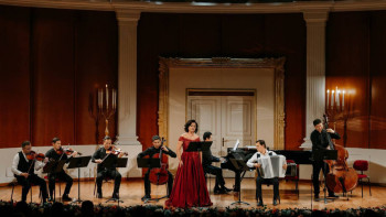 Фотография к новости: Қазақ өнерін классикалық ансамбльмен ұштастырған ерекше стильдегі ансамбль туралы не білеміз