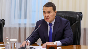 Фотография к новости: “Қоқысты көшеге тастай саламыз”: Смайылов қоқыс үйінділері жайлы