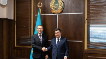 Фотография к новости: Орталық сайлау комиссиясы Сенат депутаты Дархан Қыдырәліні тіркеді