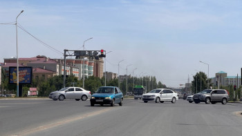 Фотография к новости: Ақтөбе жүргізушілері: «Сергектен» бұрын алдымен сапалы жол салып берсін
