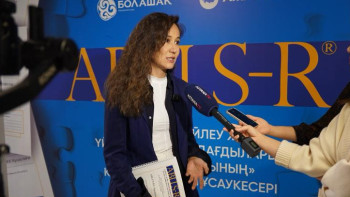 Фотография к новости: Аутизм диагнозы бар балаларды оқытуға арналған кітап қазақ тіліне аударылды