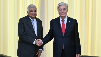 Фотография к новости: Мемлекет басшысы Шри-Ланка Президенті Ранил Викрамасингхемен кездесті