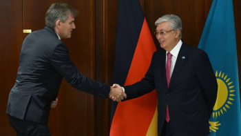 Фотография к новости: Тоқаев Linde GmbH компаниясының аға вице-президентін қабылдады