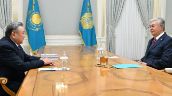 Фотография к новости: Президент мемлекет қайраткері Елеусін Сағындықовты қабылдады