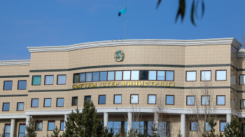 Фотография к новости: Смадияров консулдық есепке тұрудың не үшін қажет екенін айтты