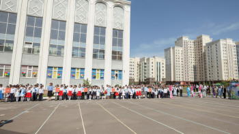 Фотография к новости: Әлі анықталмады. Марат Қожаев мектепте зорланған баланың ісі жайлы