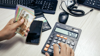 Фотография к новости: Ақтөбеде 20 кәсіпкердің шоттары заңсыз бұғатталған