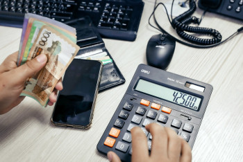 Фотография к новости: Ақтөбеде 20 кәсіпкердің шоттары заңсыз бұғатталған