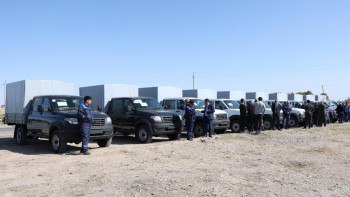 Фотография к новости: Жамбыл облысындағы ветеринариялық мекемелерге жаңа көліктер берілді