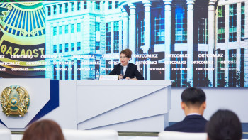 Фотография к новости: «Заңға өзгеріс енгіземіз». Балаева қазақша дубляждың неге тоқтап қалғанын түсіндірді