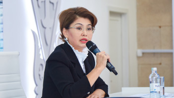 Фотография к новости: БАҚ 70 пайыз мемлекеттік тілде ақпарат таратуға көшпек