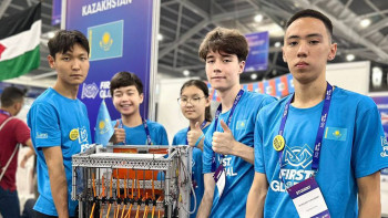 Фотография к новости: Қазақстандық оқушылар робототехника олимпиадасына қатысады