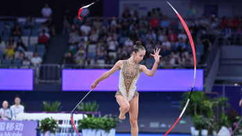 Фотография к новости: Еліміздің көркем гимнасттары Азия ойындарының күміс жүлдегері атанды