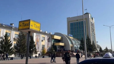 Астанада такси жүргізушісі шетелдікті алдап кетті