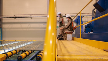 Фотография к новости: Банкроттықтан құтылған Қызылордадағы шыны зауытының бүгінгі жай-күйі қалай