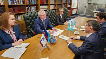 Фотография к новости: Қазақстан Елшісі Молдова Конституциялық сотының төрағасымен кездесті