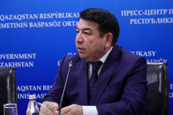 Фотография к новости: Қазақстандық оқушылардың 64%-ы сауатсыз ба? - Министр жауап берді