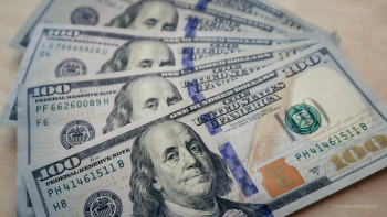 Фотография к новости: Жалған доллар сатқан екі азамат ұсталды