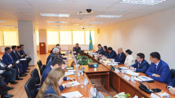 Фотография к новости: Көлік министрлігінде отандық авиация саласының мамандары бас қосты