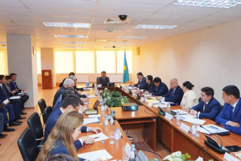 Фотография к новости: Көлік министрлігінде отандық авиация саласының мамандары бас қосты