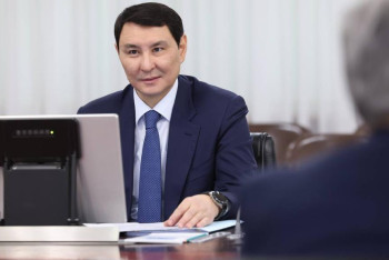 Фотография к новости: Президент тапсырма бермесе отыра бересіздер ме? - Жамаубаев сынға жауап берді