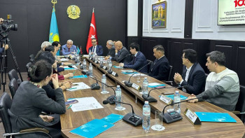 Фотография к новости: Алматыда Түркияның 100 жылдығы тойланды