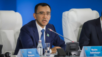 Фотография к новости: Әлемдік дінбасылары даналығының арқасында адамзат өркениеттер қақтығысына жол бермеді – Әшімбаев