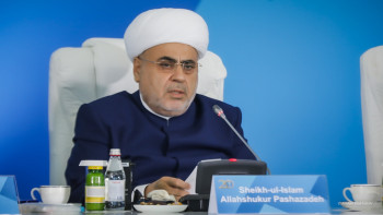 Фотография к новости: Аллахшүкір Паша-заде: Сөз бостандығы мен демократия - сылтау