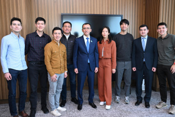 Фотография к новости: Сенат төрағасы Digital Nomads өкілдерімен кездесті