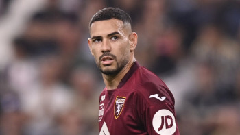 Фотография к новости: Парагвайлық спортшы матч кезінде Мессиге түкірді