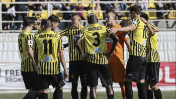 Фотография к новости: «Қайрат» жолдастық матчта «Зенитпен» тең түсті