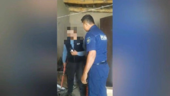 Фотография к новости: Түркістан облысында жұбайын қорлаған жанжалқор полицейге қарсылық көрсетті