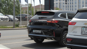 Фотография к новости: Алматы көшелерінде 1 млн 100 мыңнан астам көлік жүреді