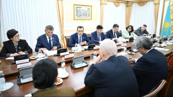 Фотография к новости: Сенат төрағасы: Жастар арасында ұлттық құндылықтарды дәріптеудің маңызы зор