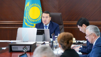 Фотография к новости: Смайылов елге қандай мамандар қажет екенін айтты